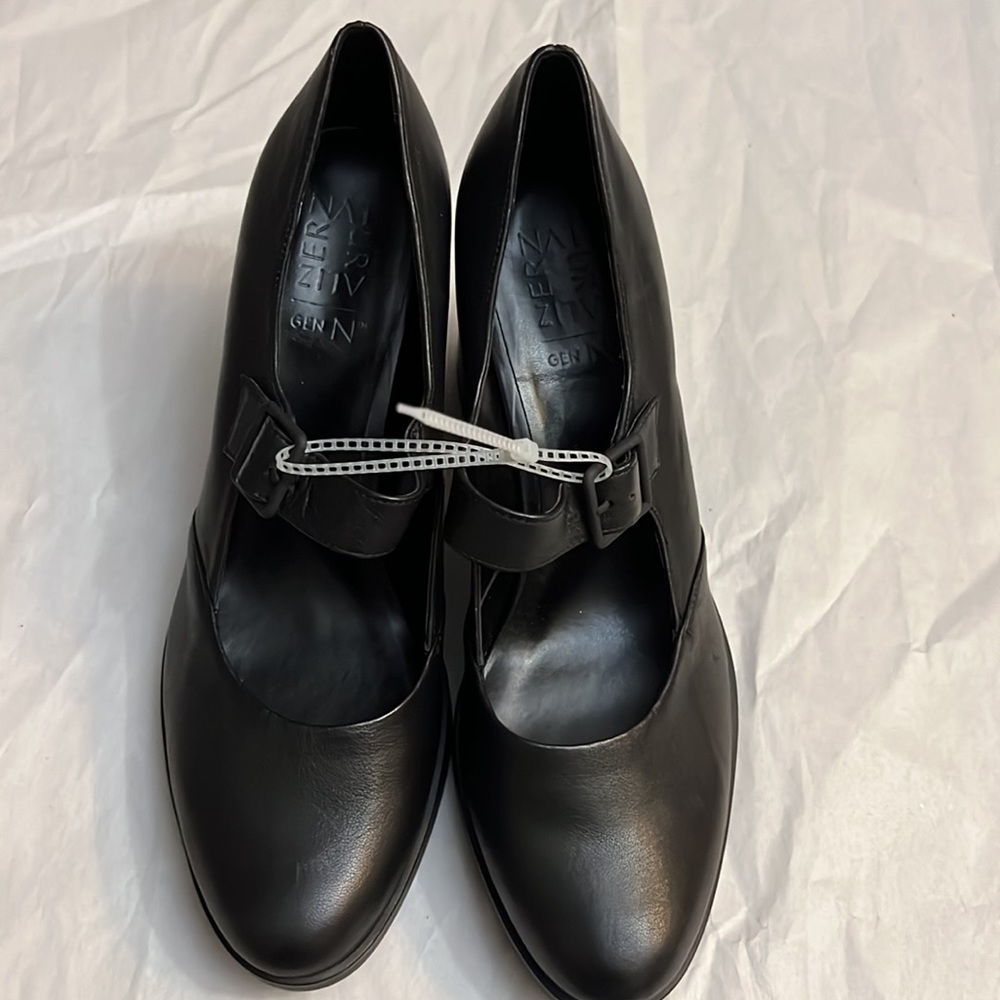 Naturalizer Genn Spark Mary Jane Platform Pump - Picture 5 of 9